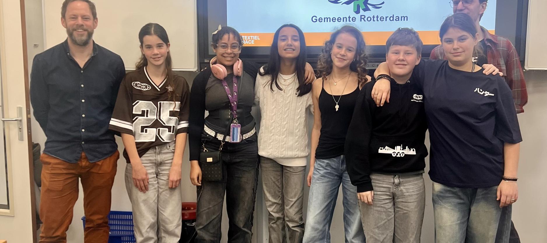 Klas van het Grafisch Lyceum krijgt gastles